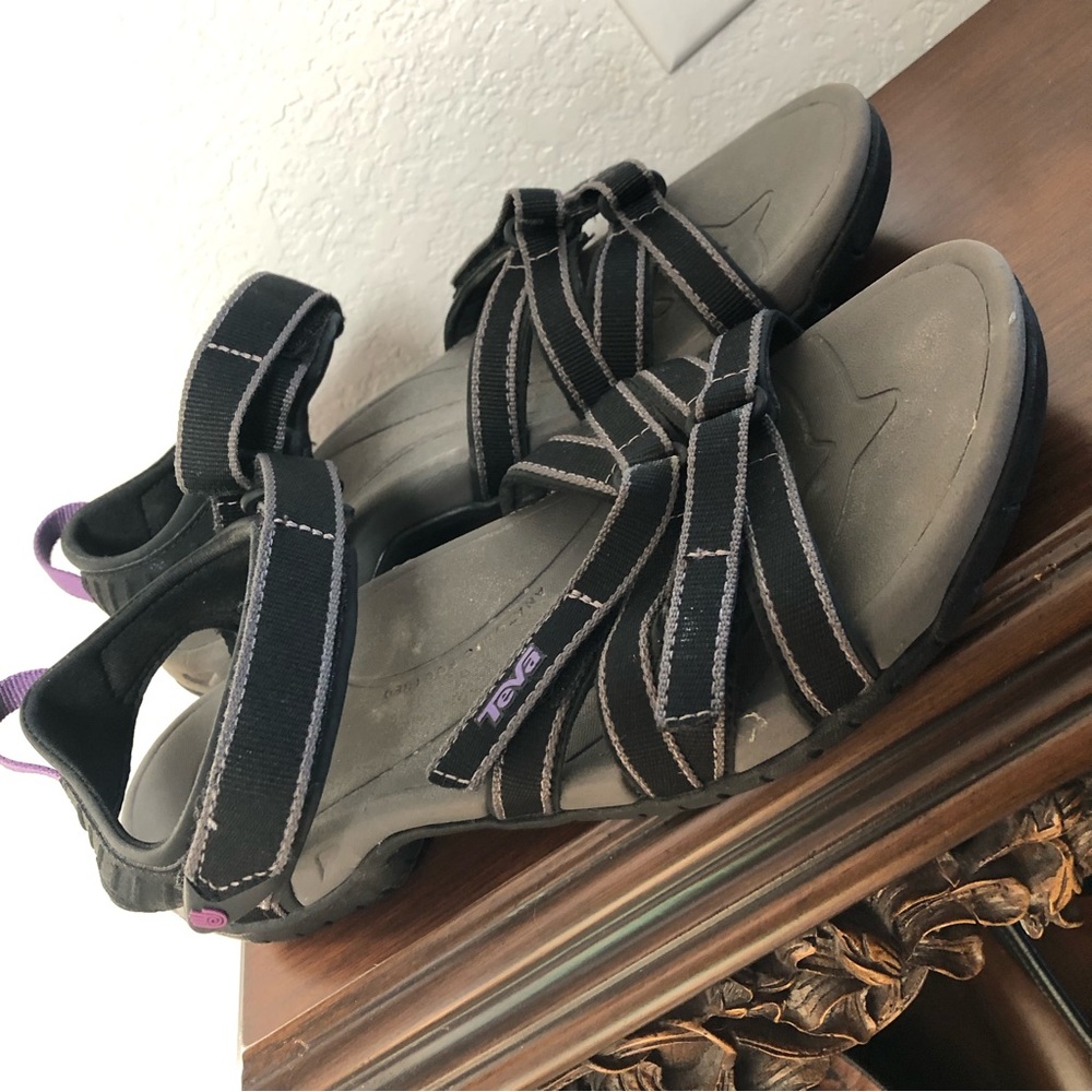 Teva black and purple adjustable strap sandal 9 - Picture 3 of 7